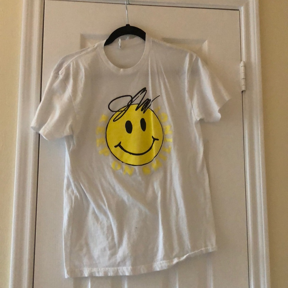 Jake Paul keep on smiling! T-shirt